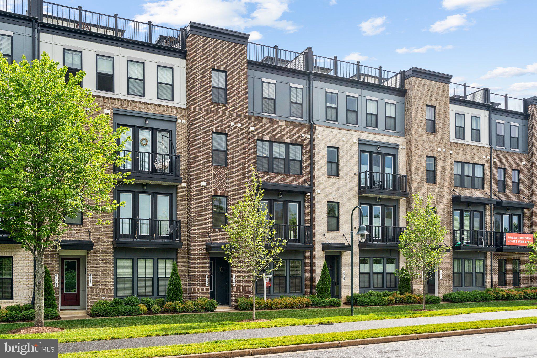 43186 Farringdon Square Broadlands, VA 20148 - Photo 2 of 40