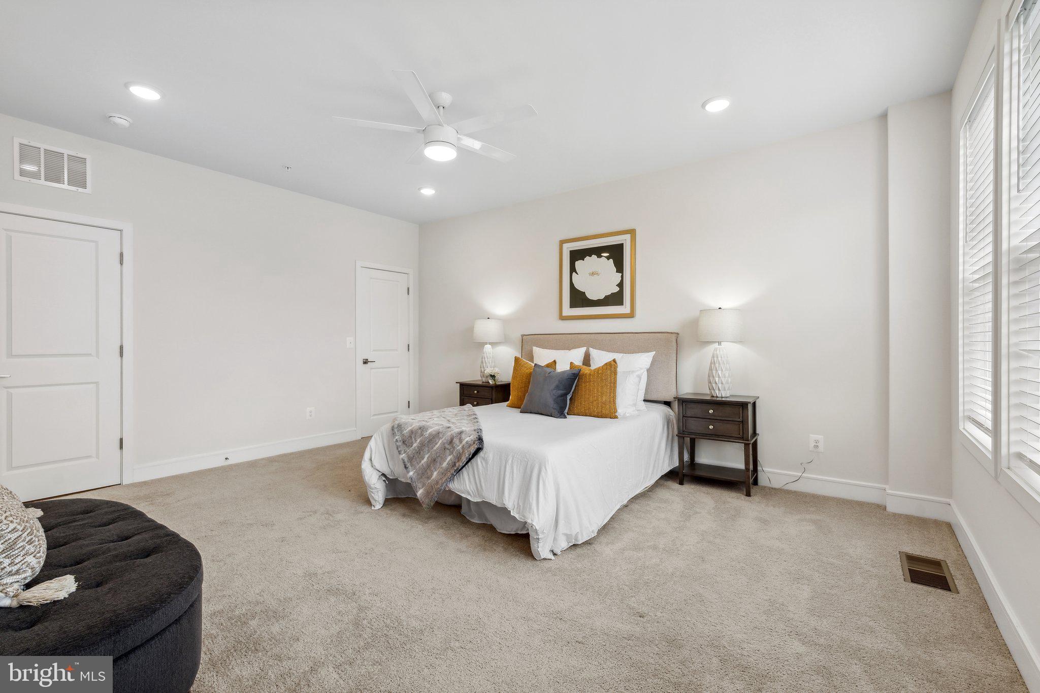 43186 Farringdon Square Broadlands, VA 20148 - Photo 23 of 40