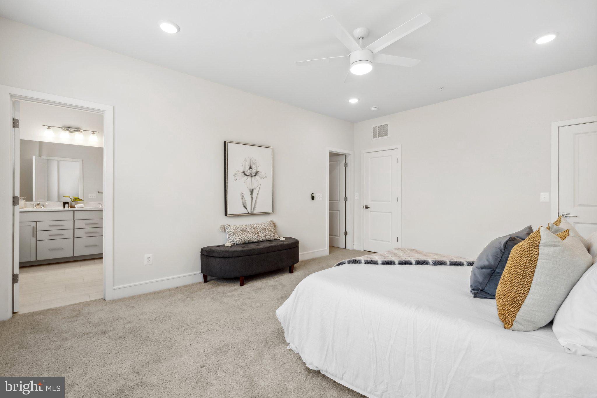 43186 Farringdon Square Broadlands, VA 20148 - Photo 24 of 40