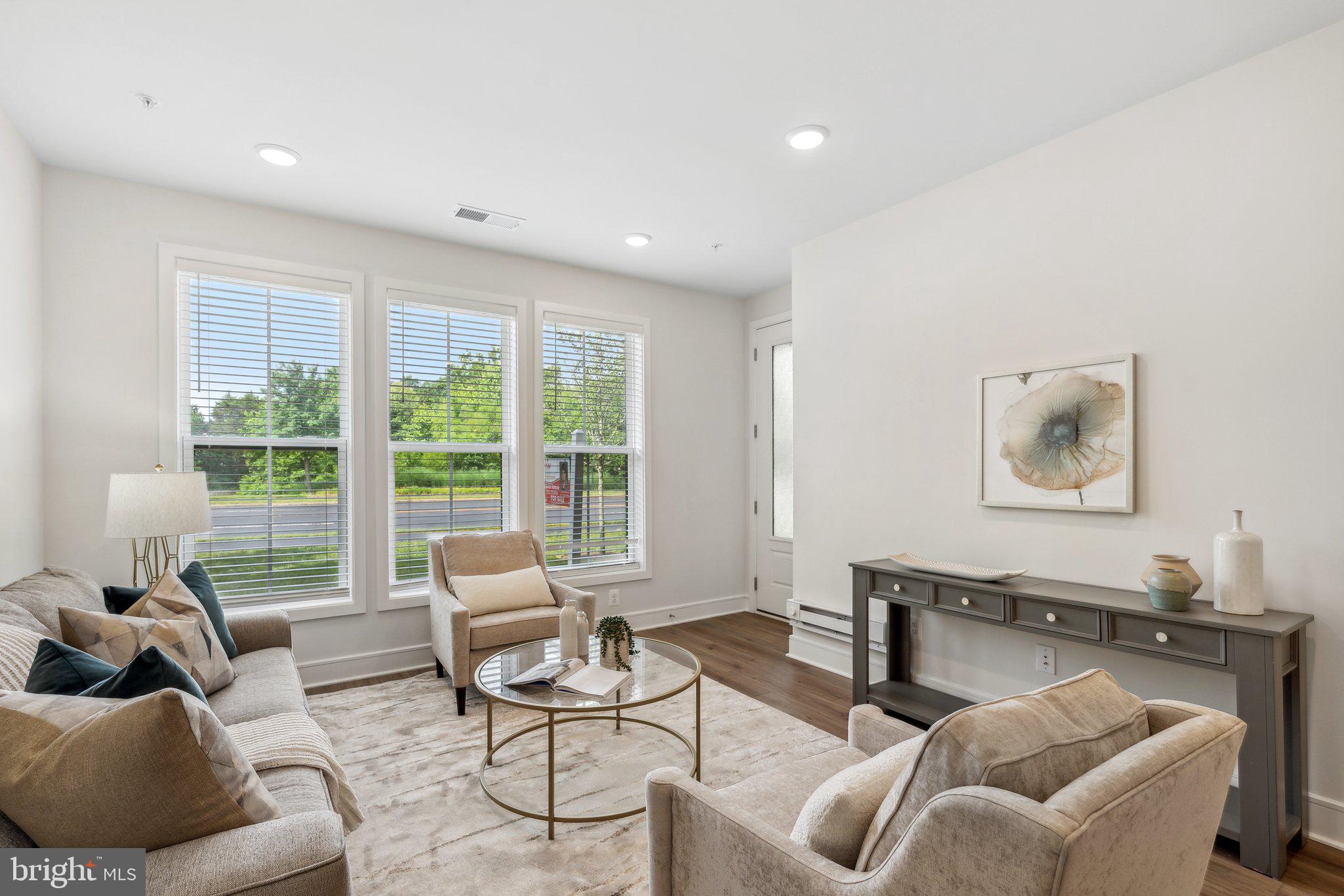 43186 Farringdon Square Broadlands, VA 20148 - Photo 5 of 40