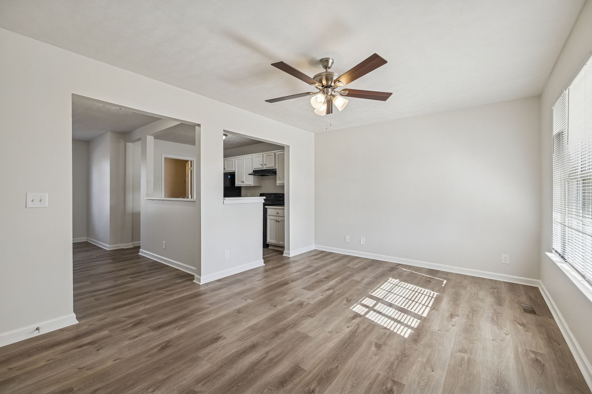 2607 Landrum Court, Unit 10 Springfield, TN 37172 - Photo 4 of 25