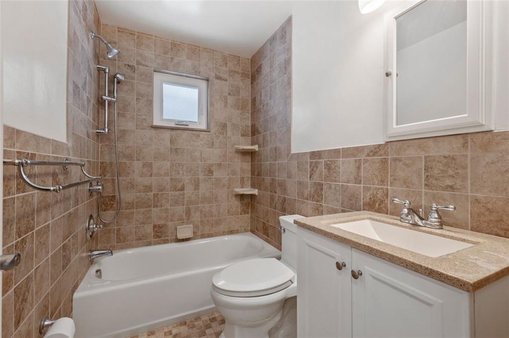 2620 Baum Road Pittsburgh, PA 15239 - Photo 13 of 32 Gallery Image 13