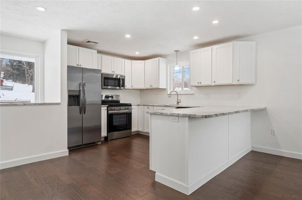 2620 Baum Road Pittsburgh, PA 15239 - Photo 10 of 32 Stunning granite countertops
