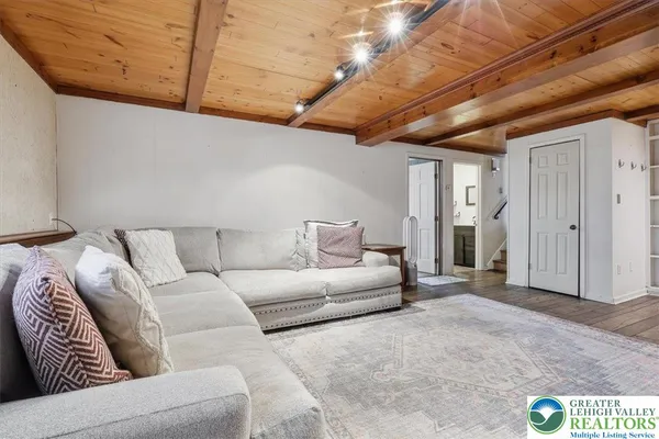 $535,000 | 128 Stoneleigh Drive, East Stroudsburg, PA 18301