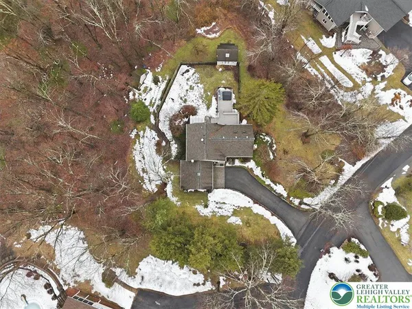 $535,000 | 128 Stoneleigh Drive, East Stroudsburg, PA 18301