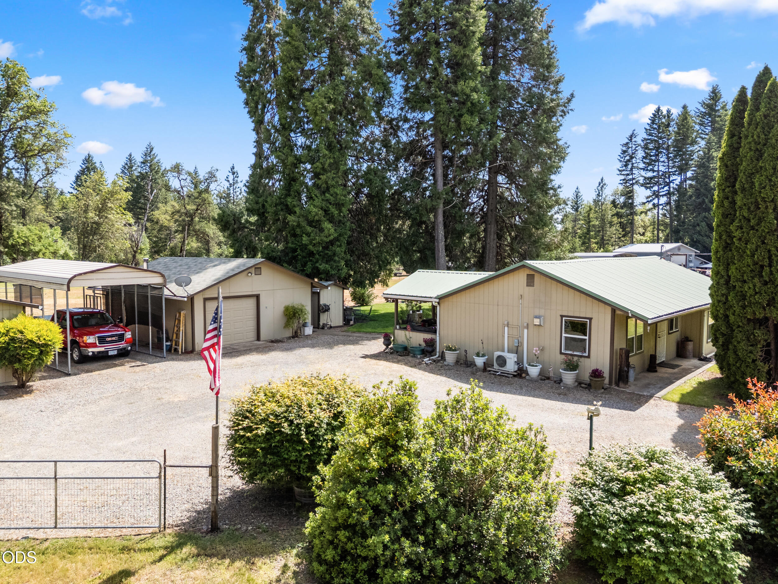 4551 Holland Loop Road Cave Junction, OR 97523 - Photo 39 of 41