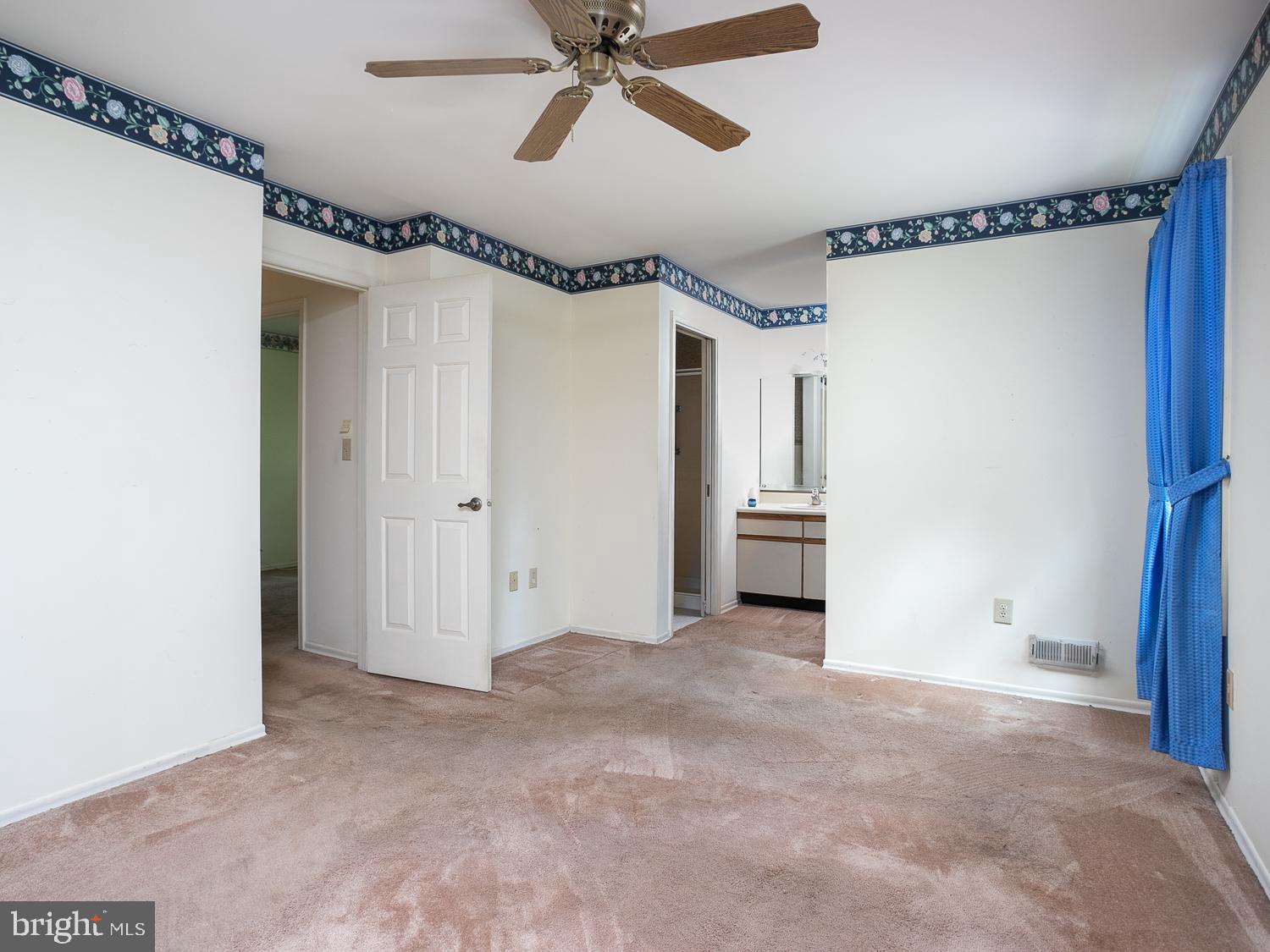 109 Lake View Court Columbus, NJ 08022 - Photo 13 of 29