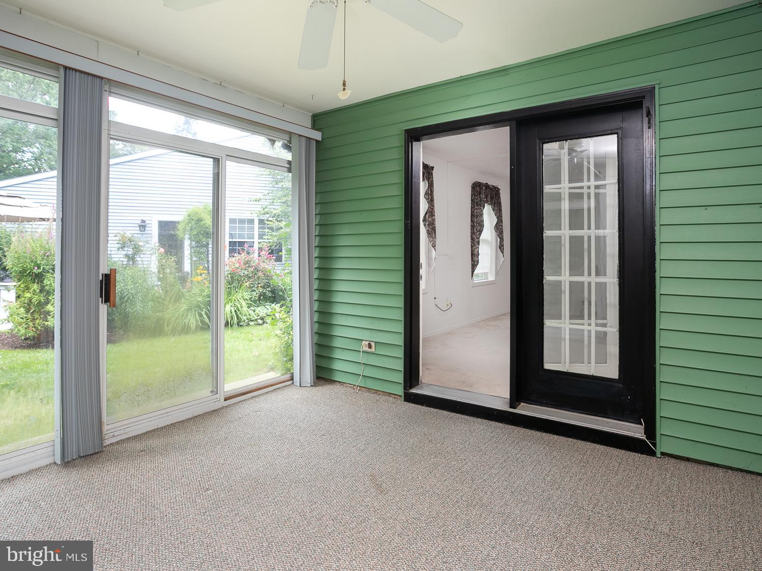 109 Lake View Court Columbus, NJ 08022 - Photo 27 of 29