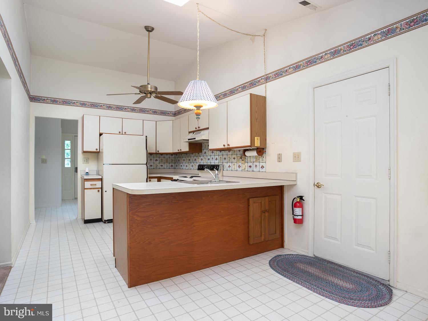 109 Lake View Court Columbus, NJ 08022 - Photo 29 of 29 Kitchen
