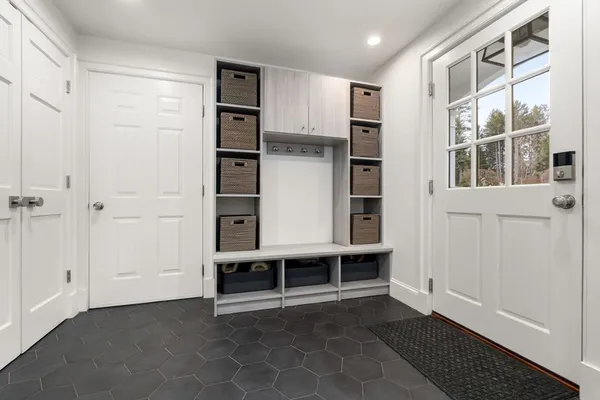 $4,195,000 | 389 Grove Street, Needham, MA 02492