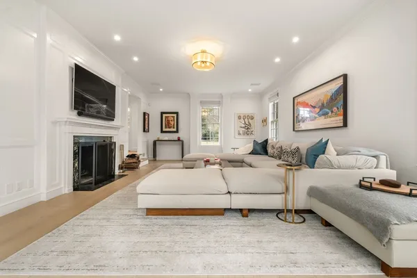 $4,195,000 | 389 Grove Street, Needham, MA 02492