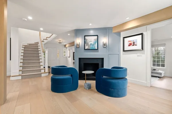 $4,195,000 | 389 Grove Street, Needham, MA 02492