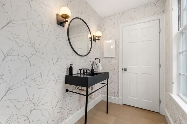 $4,195,000 | 389 Grove Street, Needham, MA 02492