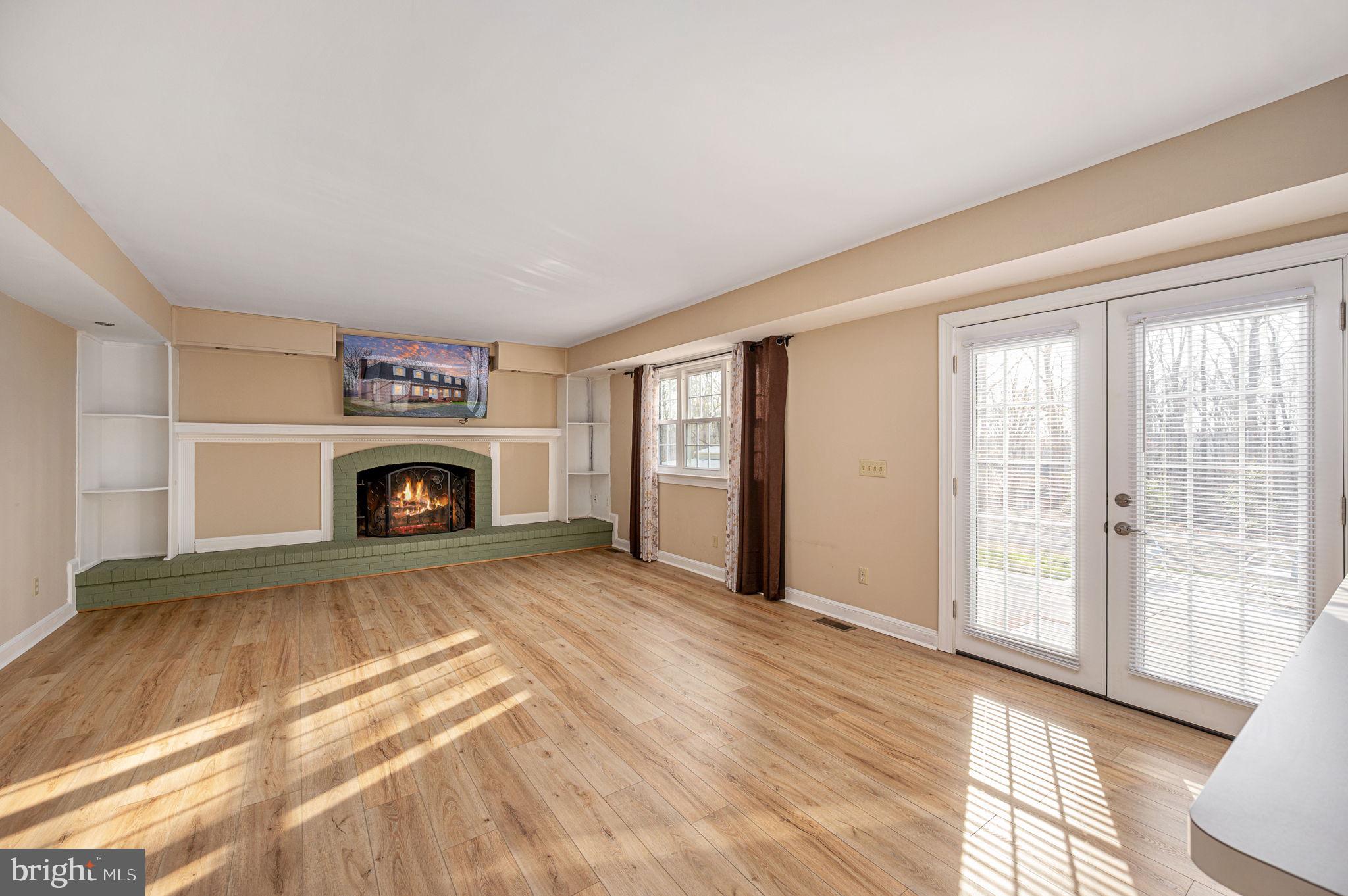 31 River Ridge Lane Fredericksburg, VA 22406 - Photo 17 of 70 a view of a livingroom with a fireplace