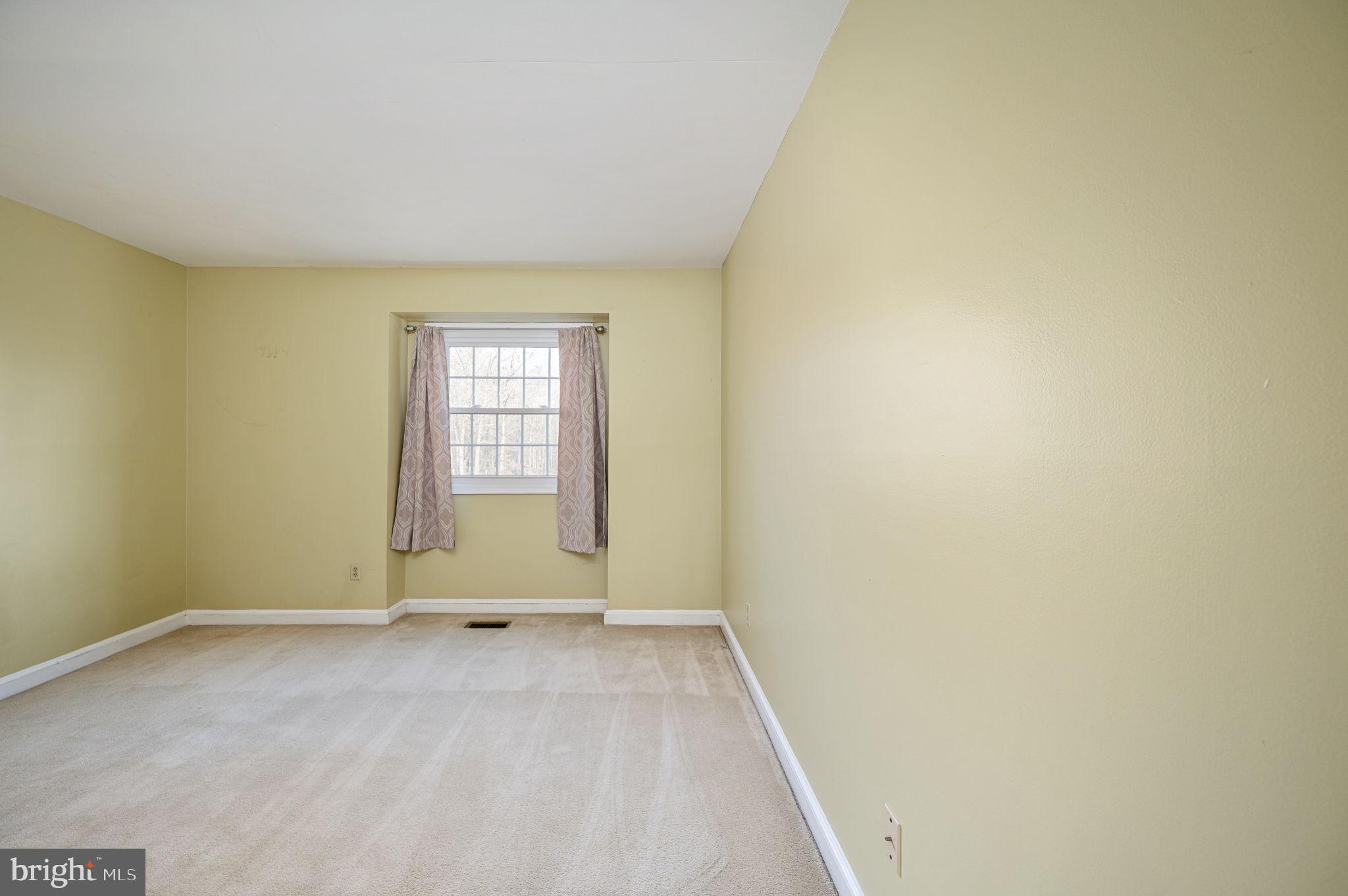 31 River Ridge Lane Fredericksburg, VA 22406 - Photo 44 of 70 a view of a livingroom with a window