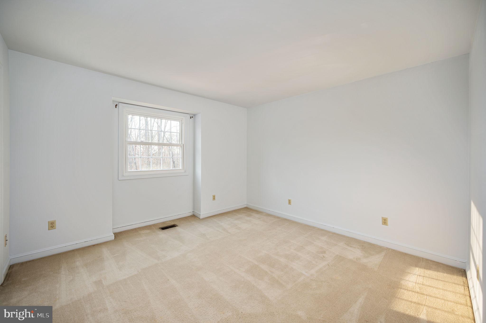 31 River Ridge Lane Fredericksburg, VA 22406 - Photo 55 of 70 an empty room with windows