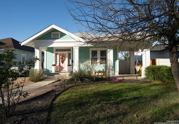 $2,799 | 415 Florida Street, San Antonio, TX 78210