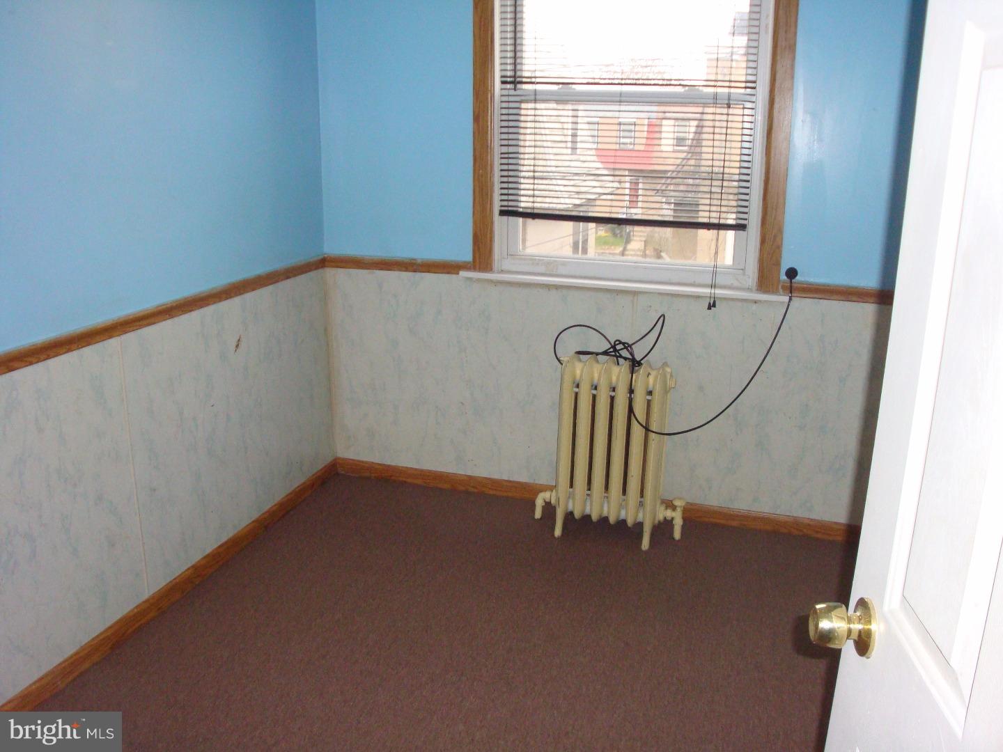 535 Littlecroft Road Upper Darby, PA 19082 - Photo 11 of 15