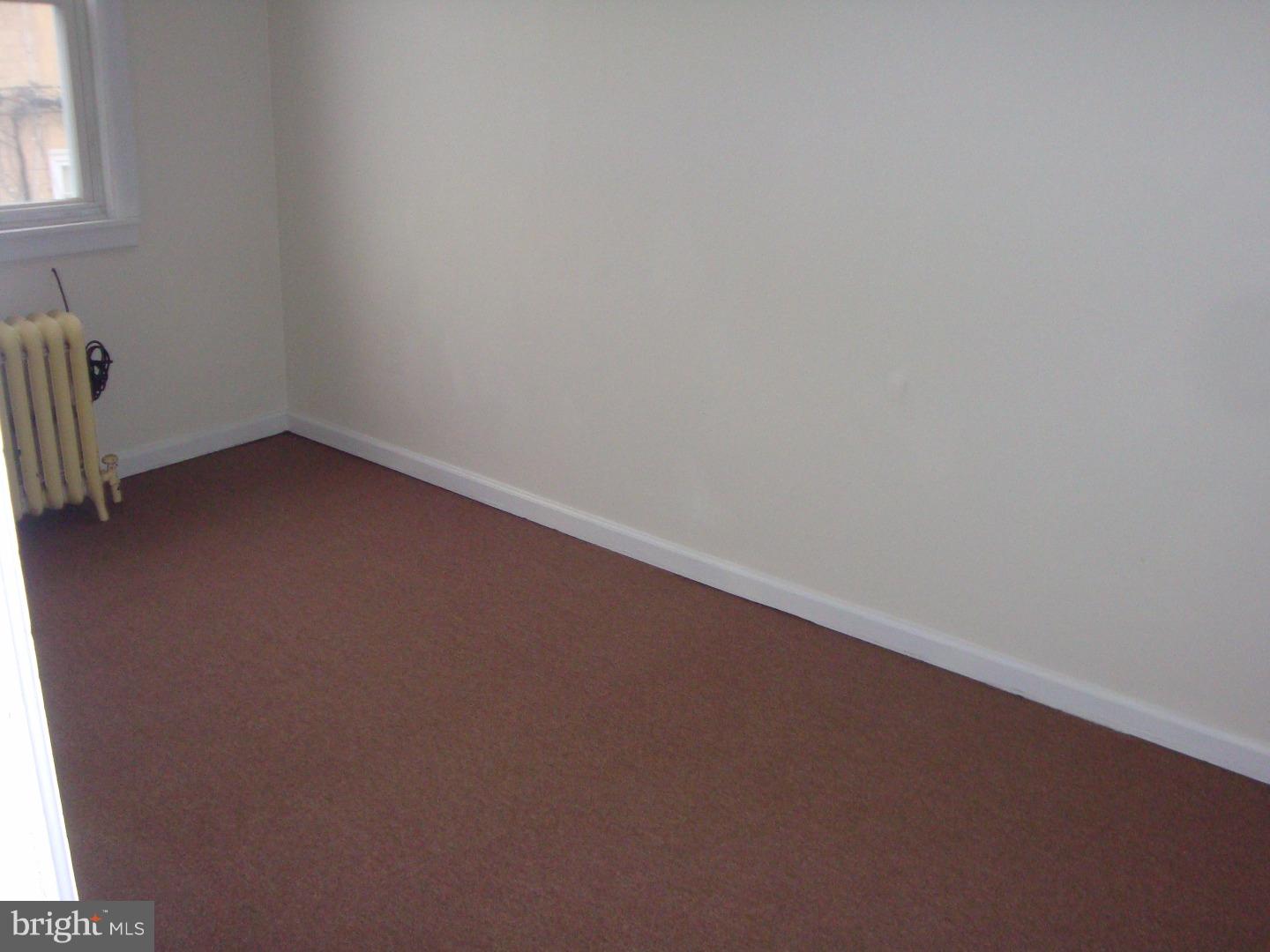 535 Littlecroft Road Upper Darby, PA 19082 - Photo 10 of 15