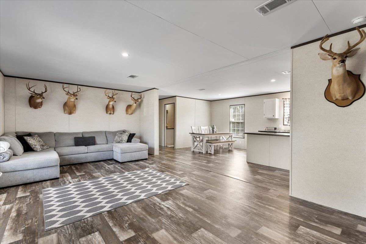 17600 Clearwater Creek Road Perry, FL 32348 - Photo 2 of 39