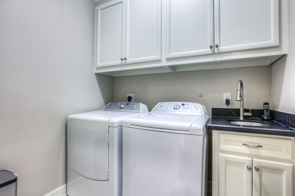 922 Alexander Street Houston, TX 77008 - Photo 31 of 43 Utility room