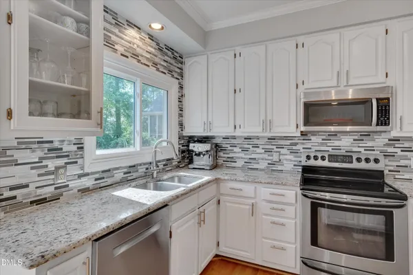 $2,995 | 300 Creek Park Drive, Cary, NC 27513