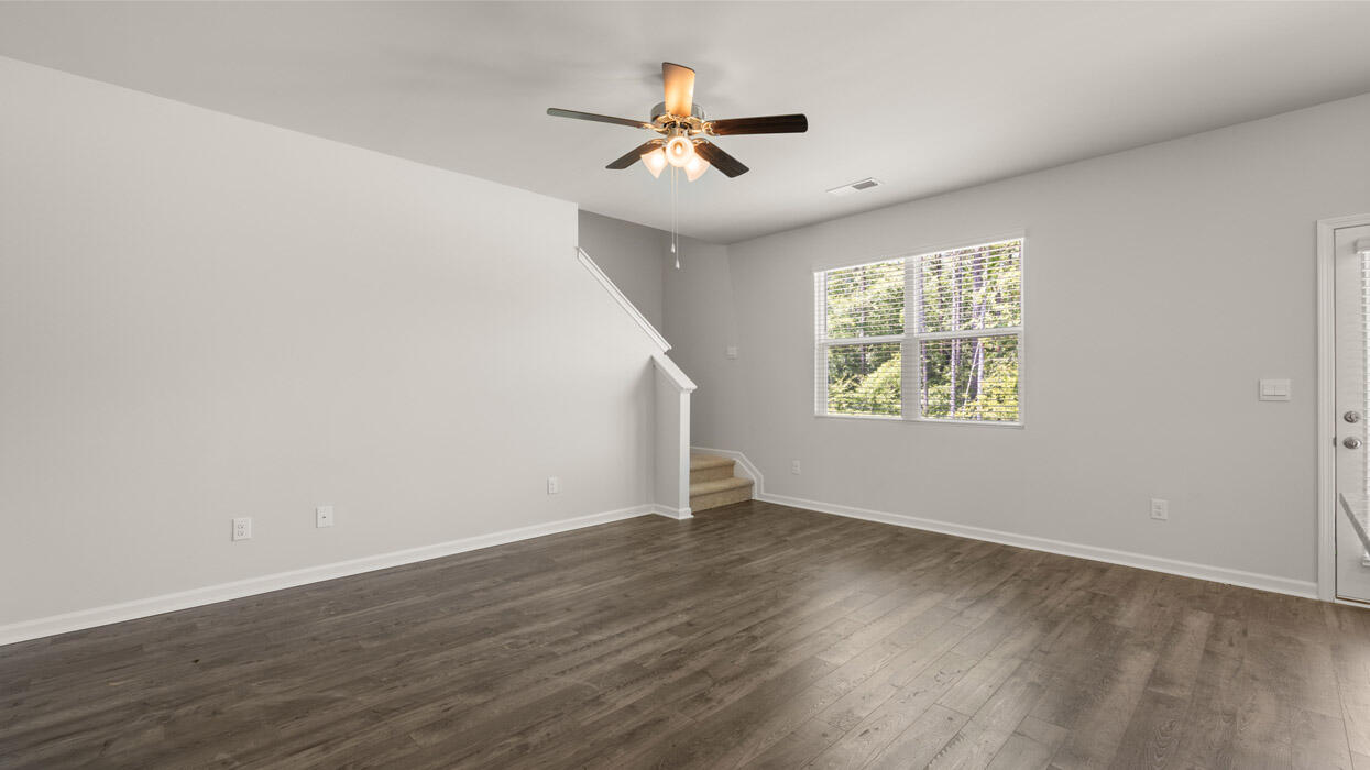 2044 Signal Hill Augusta, GA 30906 - Photo 14 of 38 Living Room