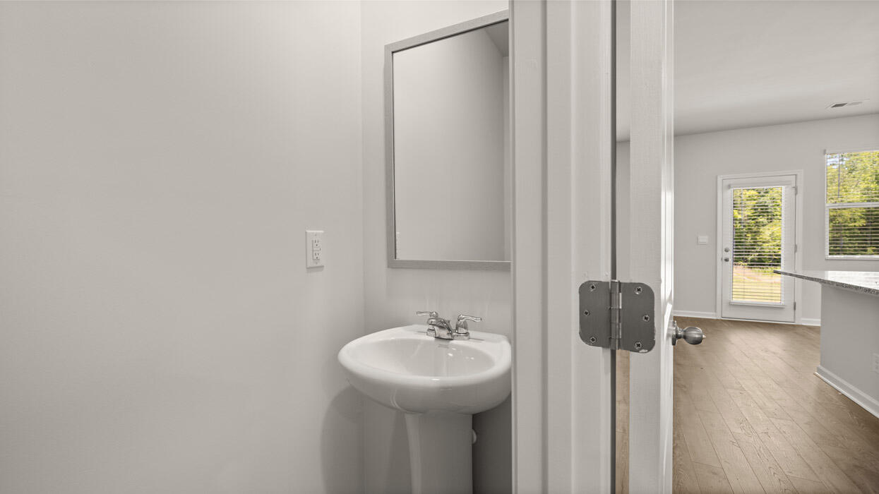 2044 Signal Hill Augusta, GA 30906 - Photo 17 of 38 Powder Room on Main