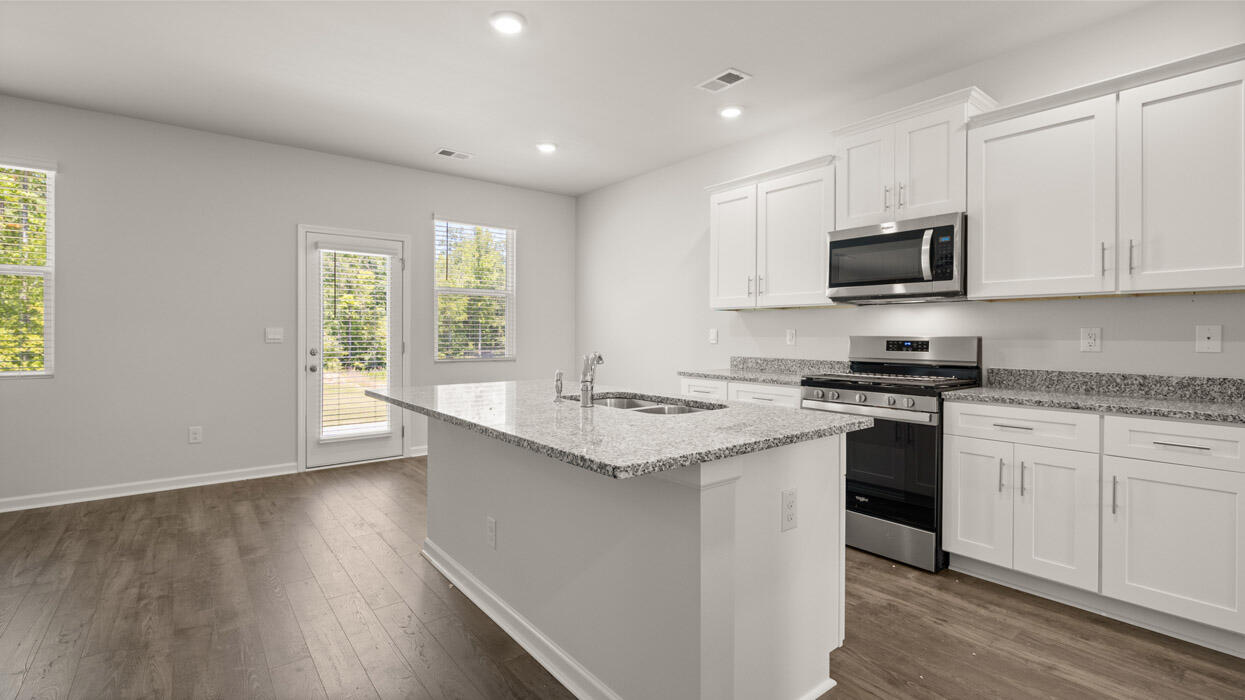 2044 Signal Hill Augusta, GA 30906 - Photo 8 of 38 Massive kitchen