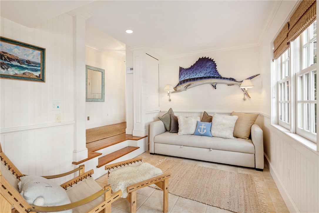 289 Riverside Drive Tiverton, RI 02878 - Photo 11 of 50