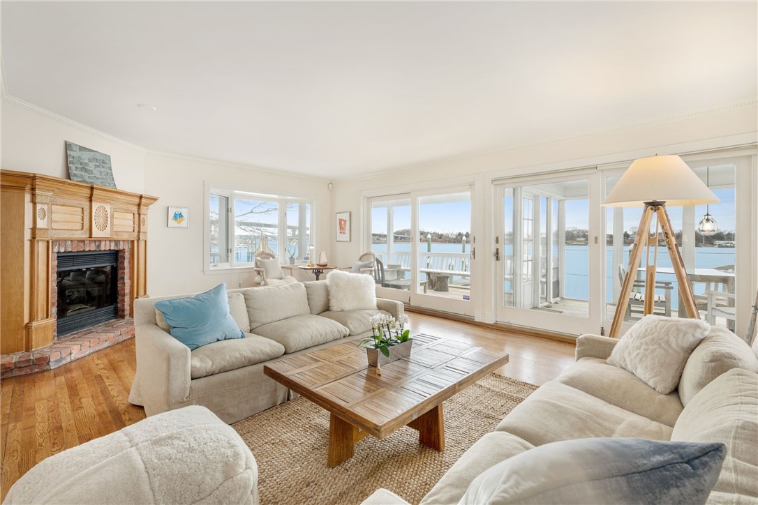 289 Riverside Drive Tiverton, RI 02878 - Photo 20 of 50