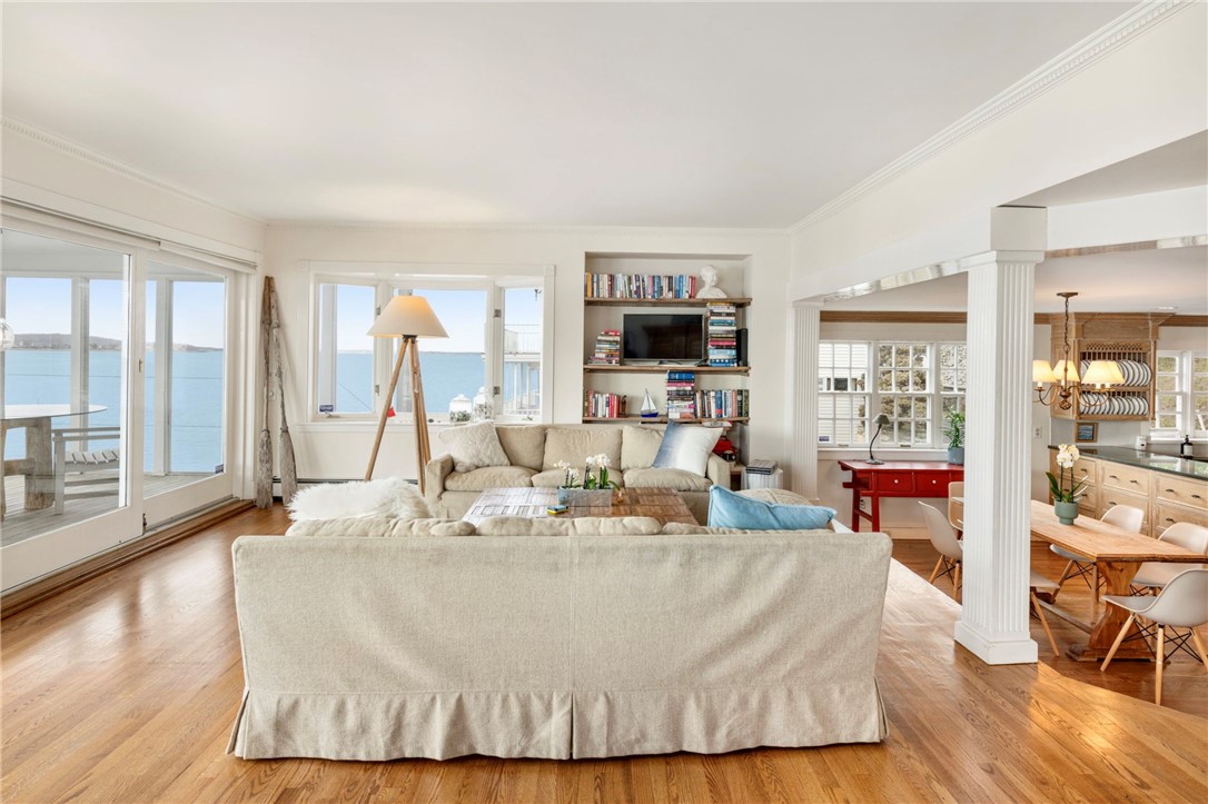 289 Riverside Drive Tiverton, RI 02878 - Photo 21 of 50