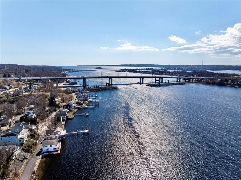 289 Riverside Drive Tiverton, RI 02878 - Photo 3 of 50