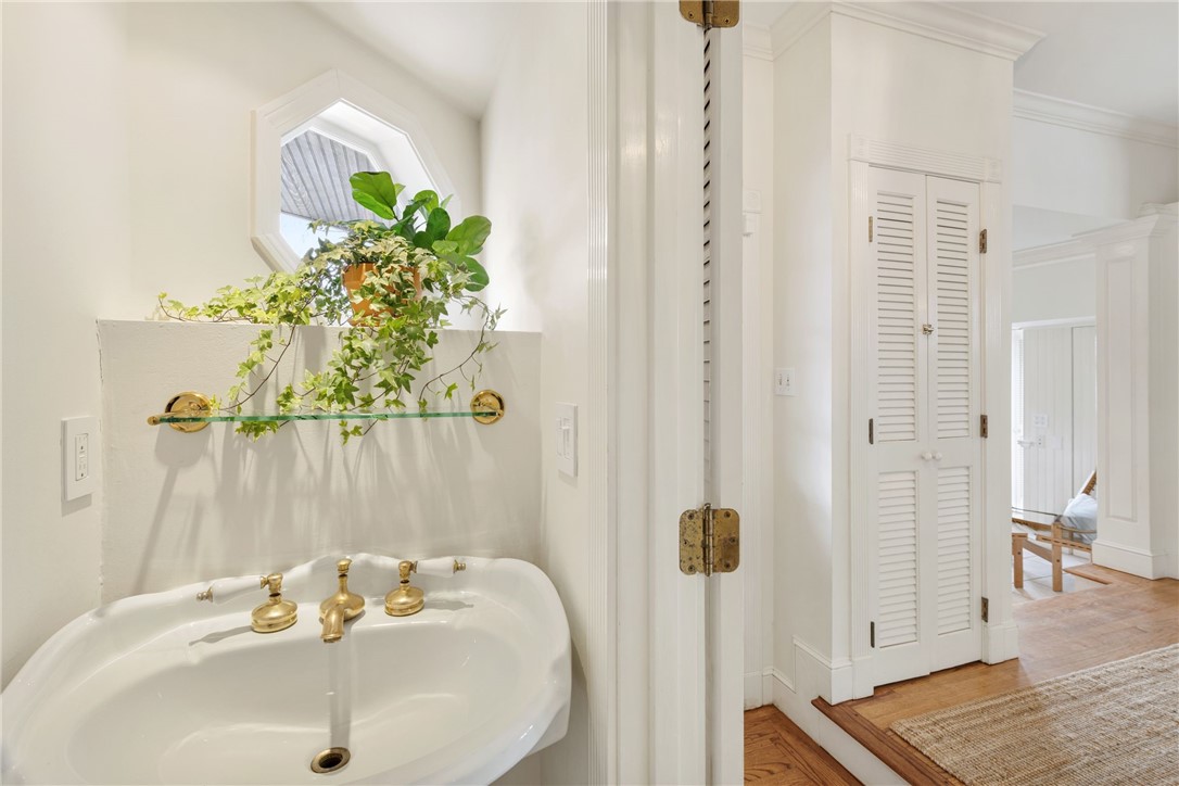 289 Riverside Drive Tiverton, RI 02878 - Photo 31 of 50