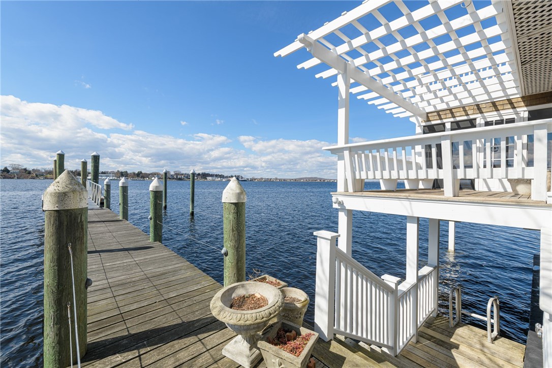 289 Riverside Drive Tiverton, RI 02878 - Photo 39 of 50