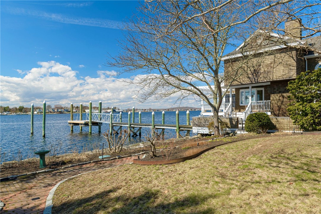 289 Riverside Drive Tiverton, RI 02878 - Photo 5 of 50