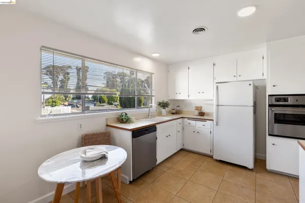 $849,000 | 1799 Lefebvre Way, Pinole, CA 94564