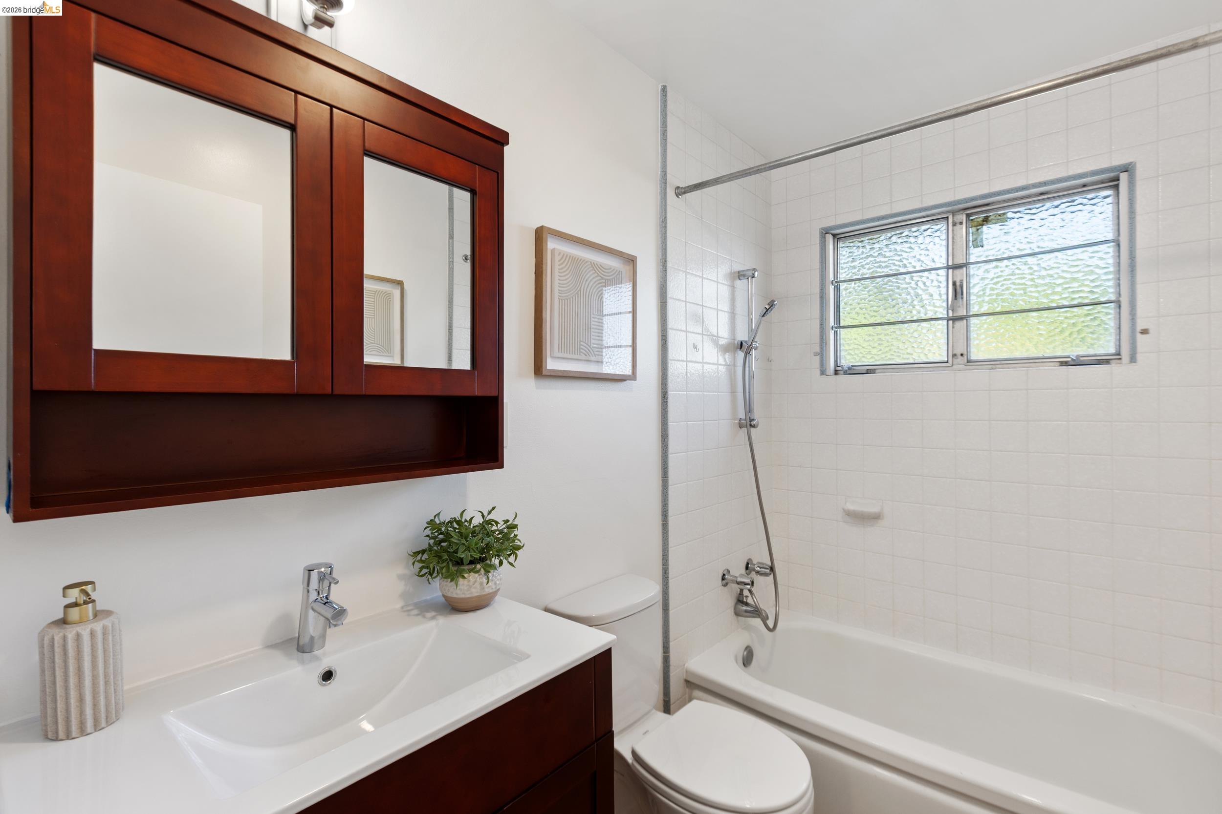 1799 Lefebvre Way Pinole, CA 94564 - Photo 28 of 47