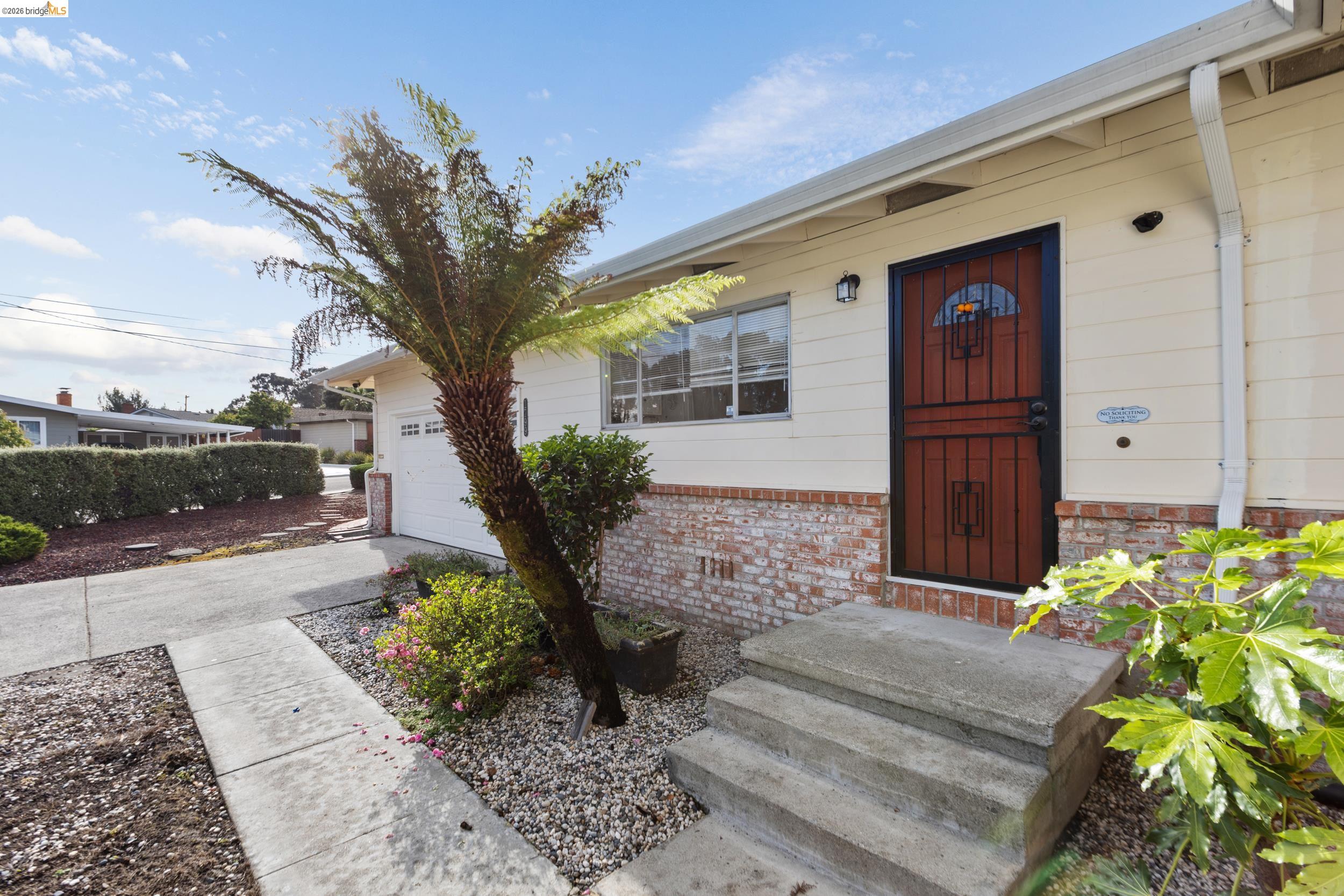 1799 Lefebvre Way Pinole, CA 94564 - Photo 5 of 47