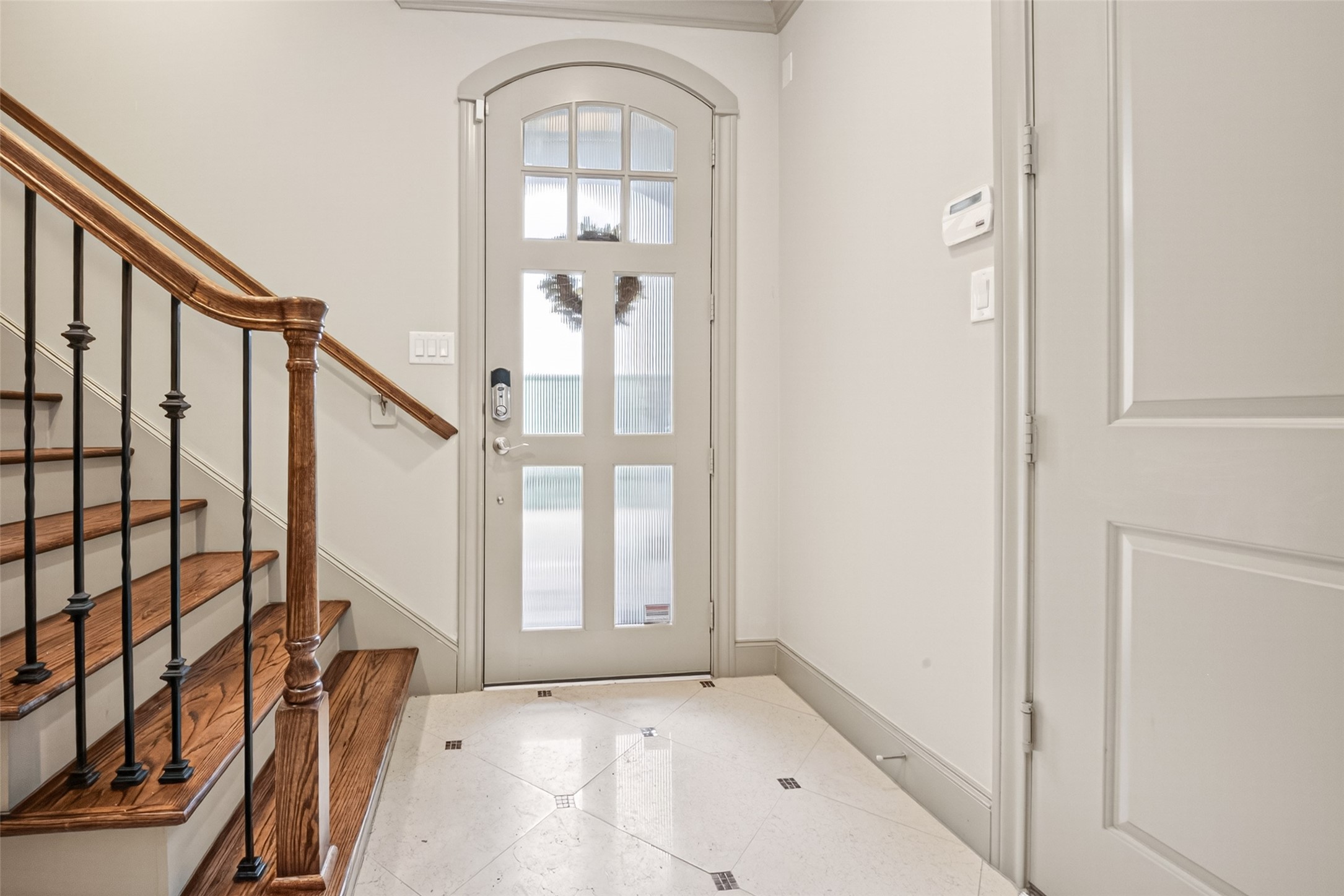 308 West Bell Street Houston, TX 77019 - Photo 7 of 50
