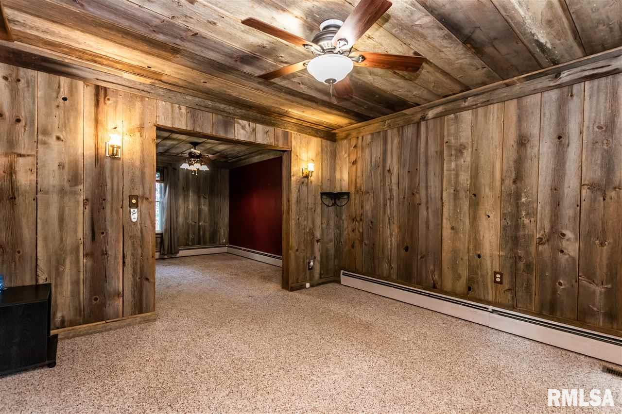 21295 Tullamore Road Delavan, IL 61734 - Photo 8 of 33