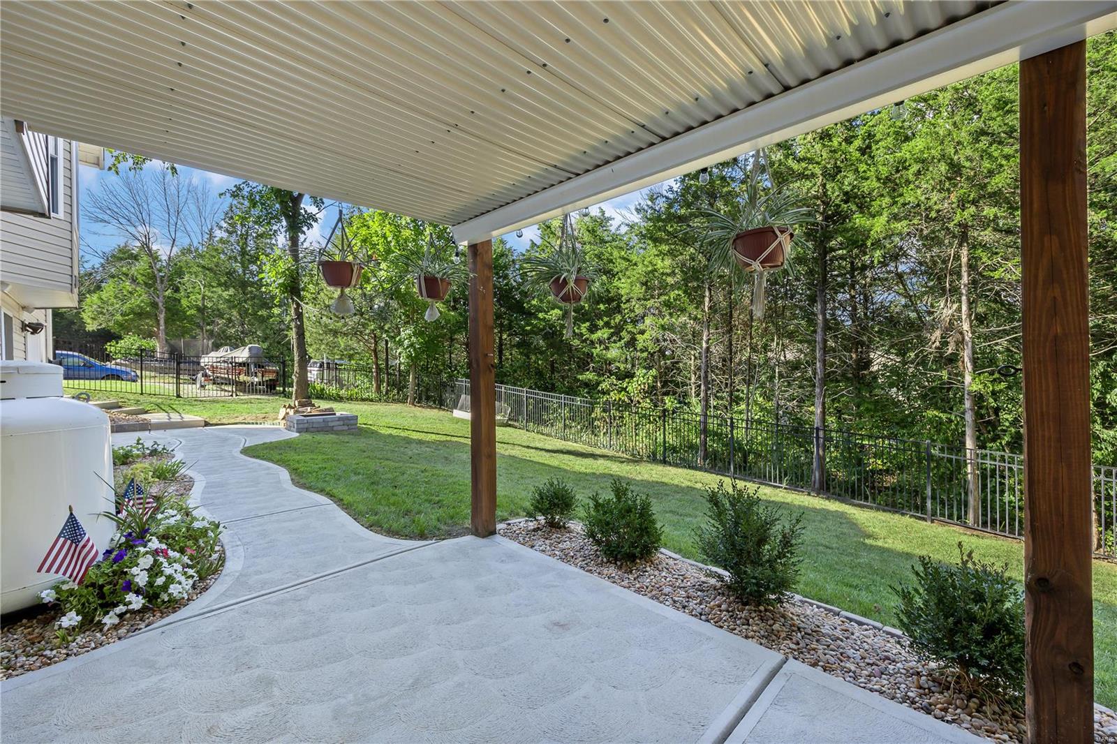 9814 Ridgecrest Drive Hillsboro, MO 63050 - Photo 40 of 45