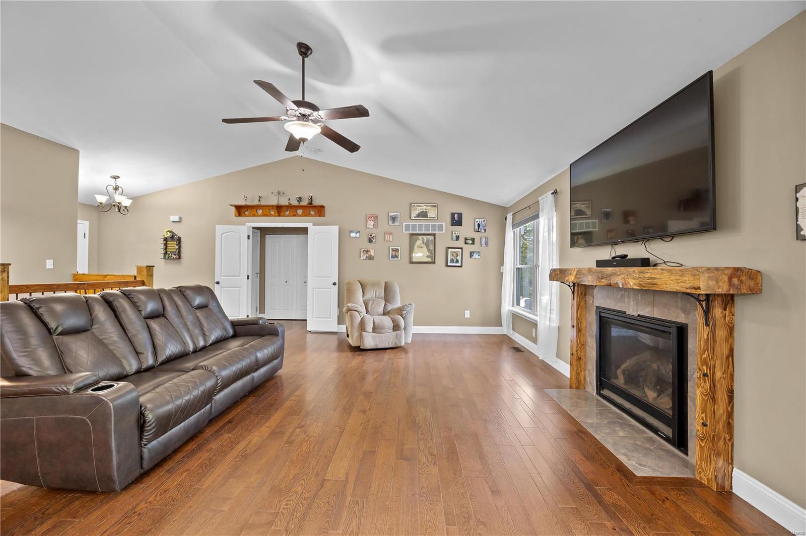 9814 Ridgecrest Drive Hillsboro, MO 63050 - Photo 7 of 45