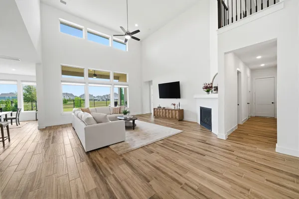 $959,900 | 11006 White Caterpillar Drive, Cypress, TX 77433