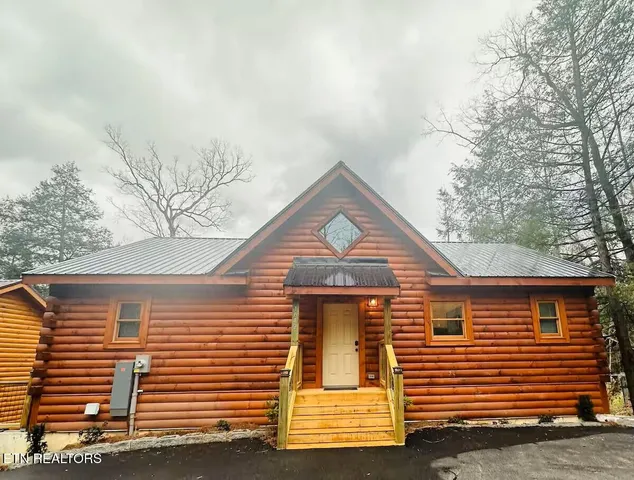 $955,000 | 1642 Misty Holw Way, Gatlinburg, TN 37738