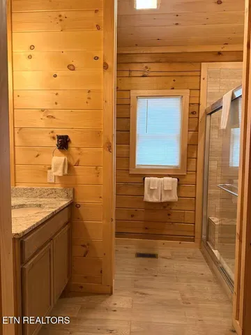 $955,000 | 1642 Misty Holw Way, Gatlinburg, TN 37738