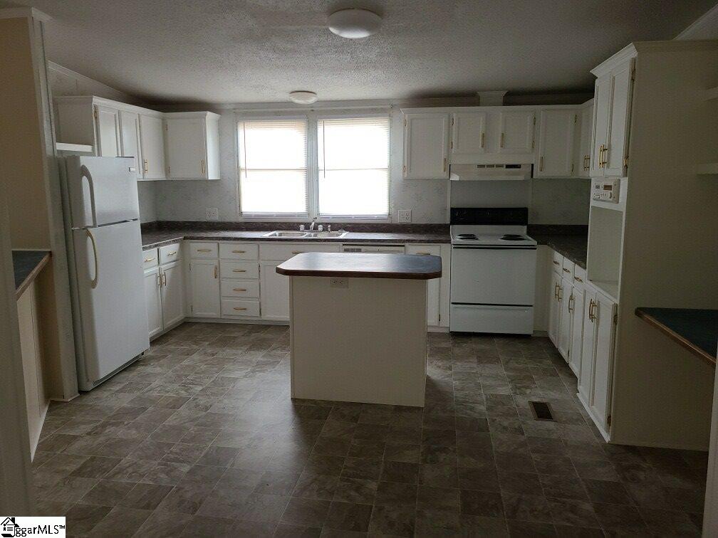 101 Tupelo Way Liberty, SC 29657 - Photo 3 of 18 Gallery Image 3