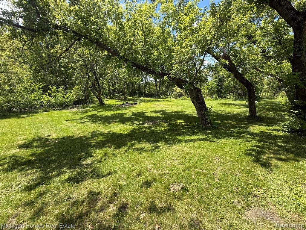 4030 South Fenton Road Holly, MI 48442 - Photo 18 of 19