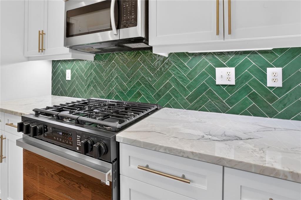 174 Walthall Street Southeast Atlanta, GA 30316 - Photo 2 of 64
