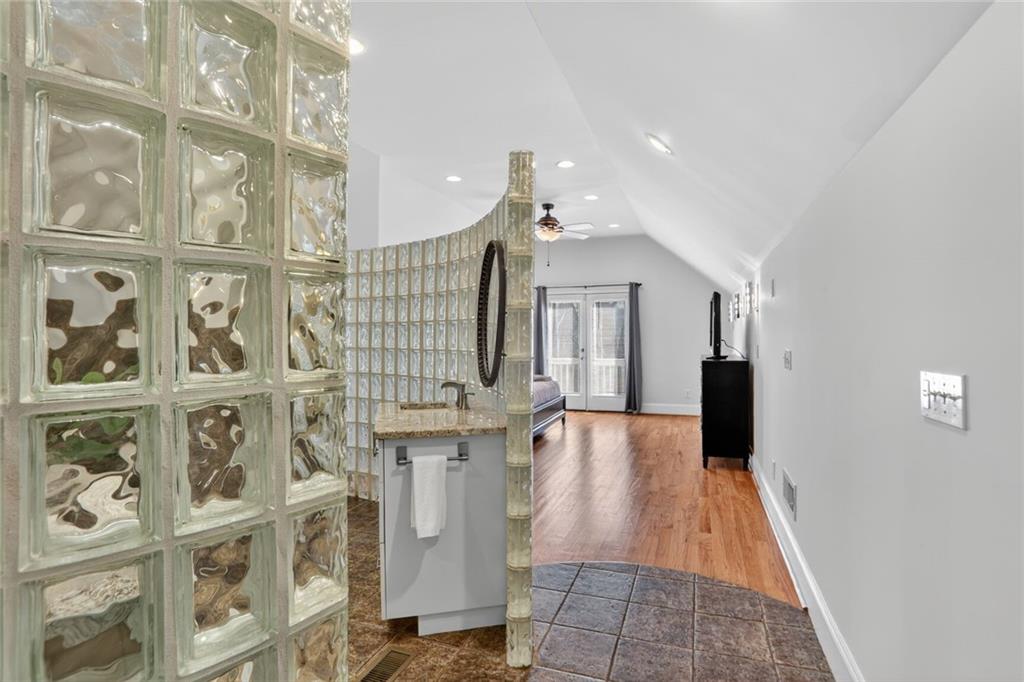 174 Walthall Street Southeast Atlanta, GA 30316 - Photo 29 of 64